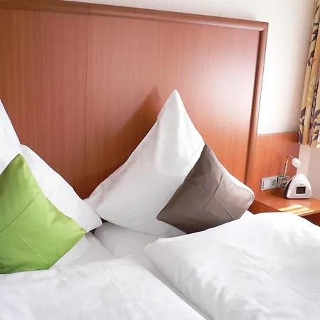 胡贝托斯汉玛赫酒店 2*